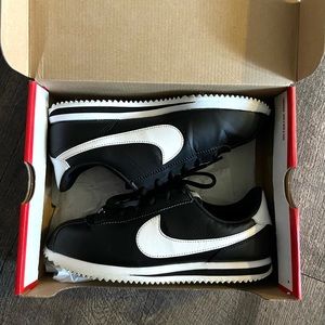 Nike Cortez - Black Leather